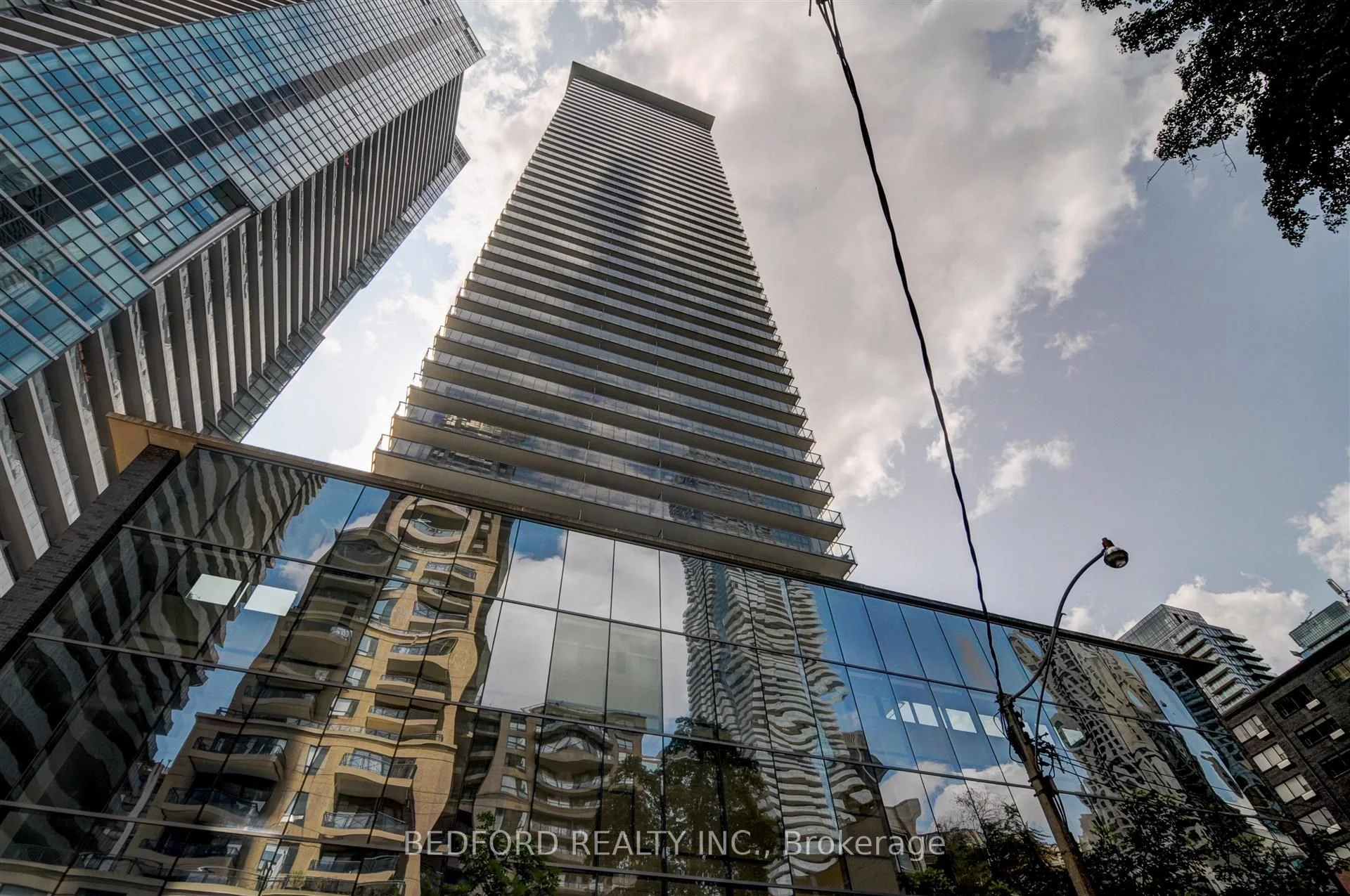 33 Charles Street E 3403, Toronto C08, ON M4Y 0A2
