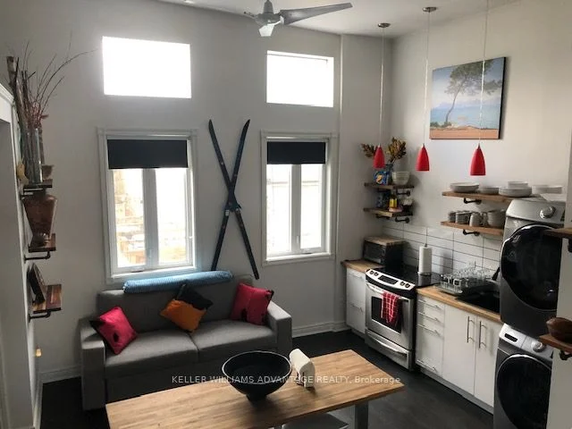 527 Parliament Street C, Toronto C08, ON M4X 1P3