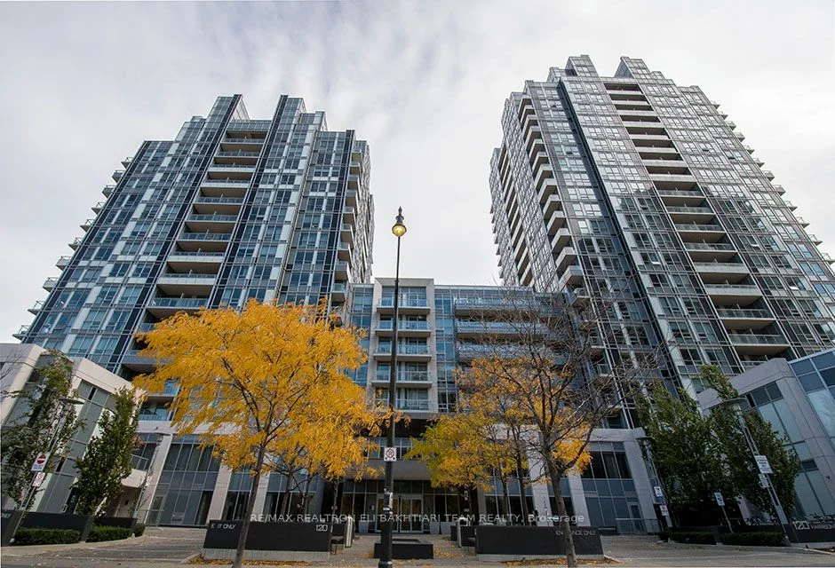 120 Harrison Garden Boulevard 736, Toronto C14, ON M2N 0H1
