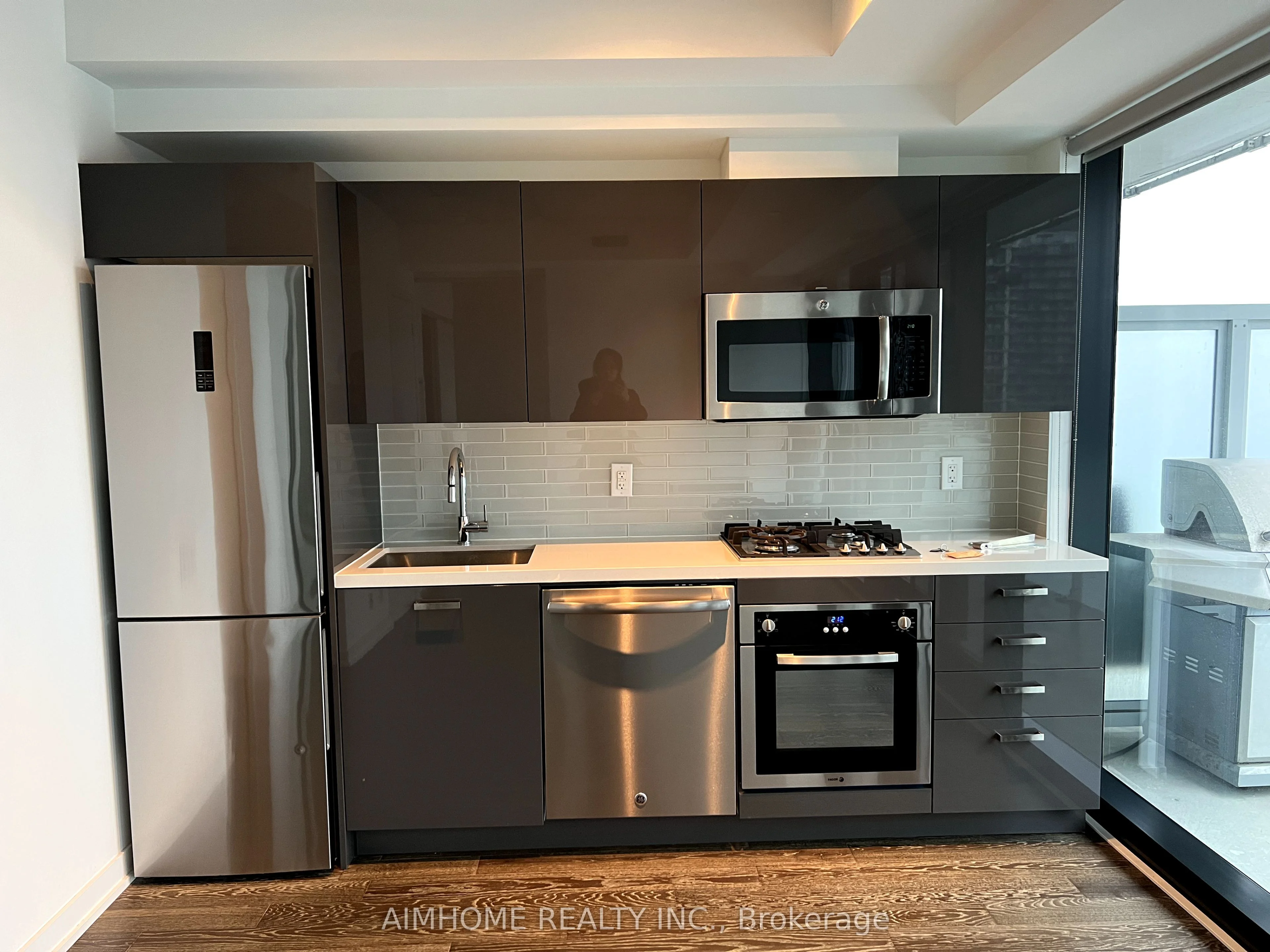 11 Charlotte Street 3005, Toronto C01, On M5v 2h5
