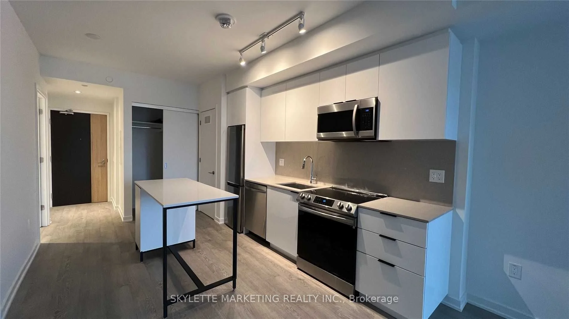 50 Power Street 1115, Toronto C08, ON M5A 0V3