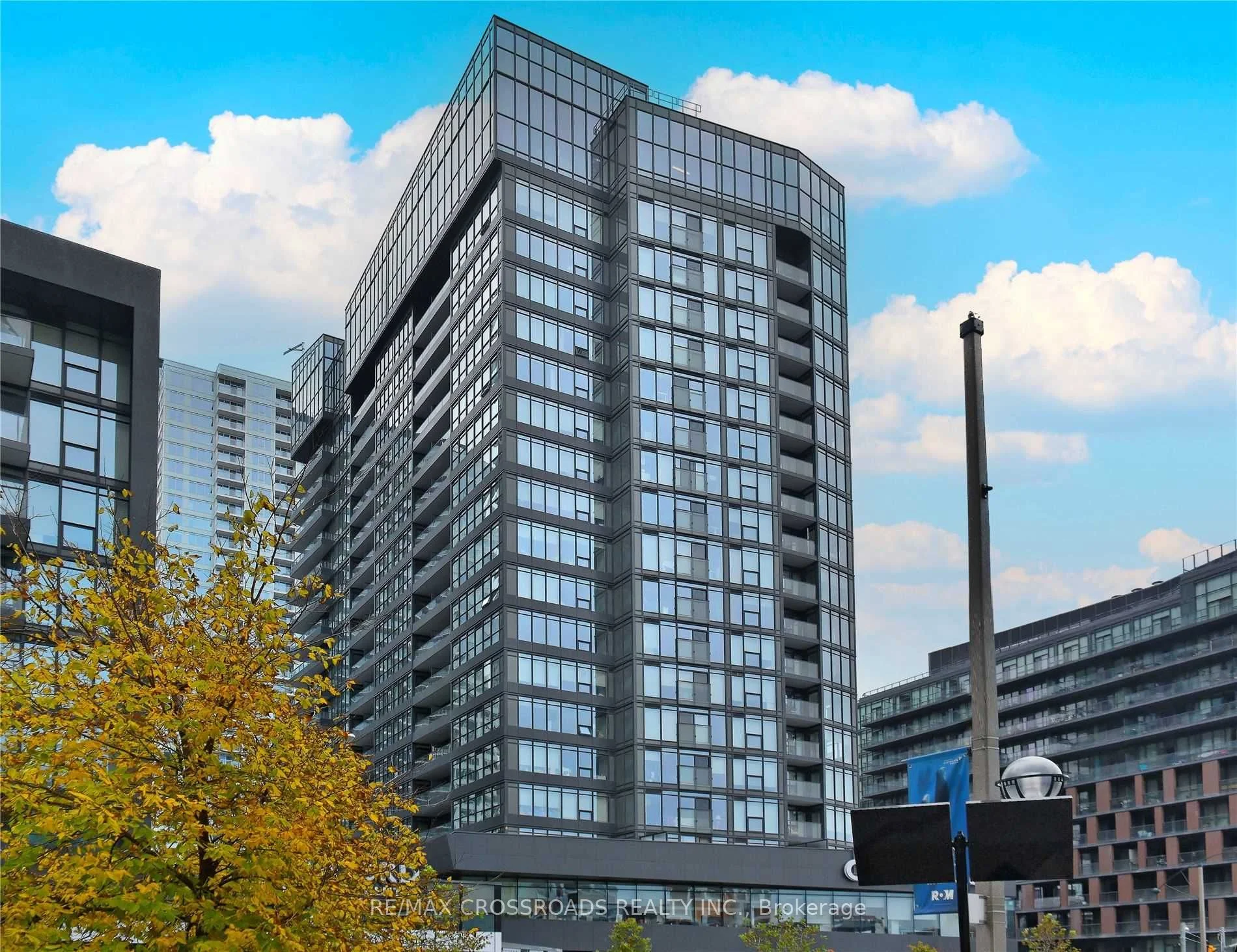 80 Queens Wharf Road 1903, Toronto C01, ON M5V 0J3