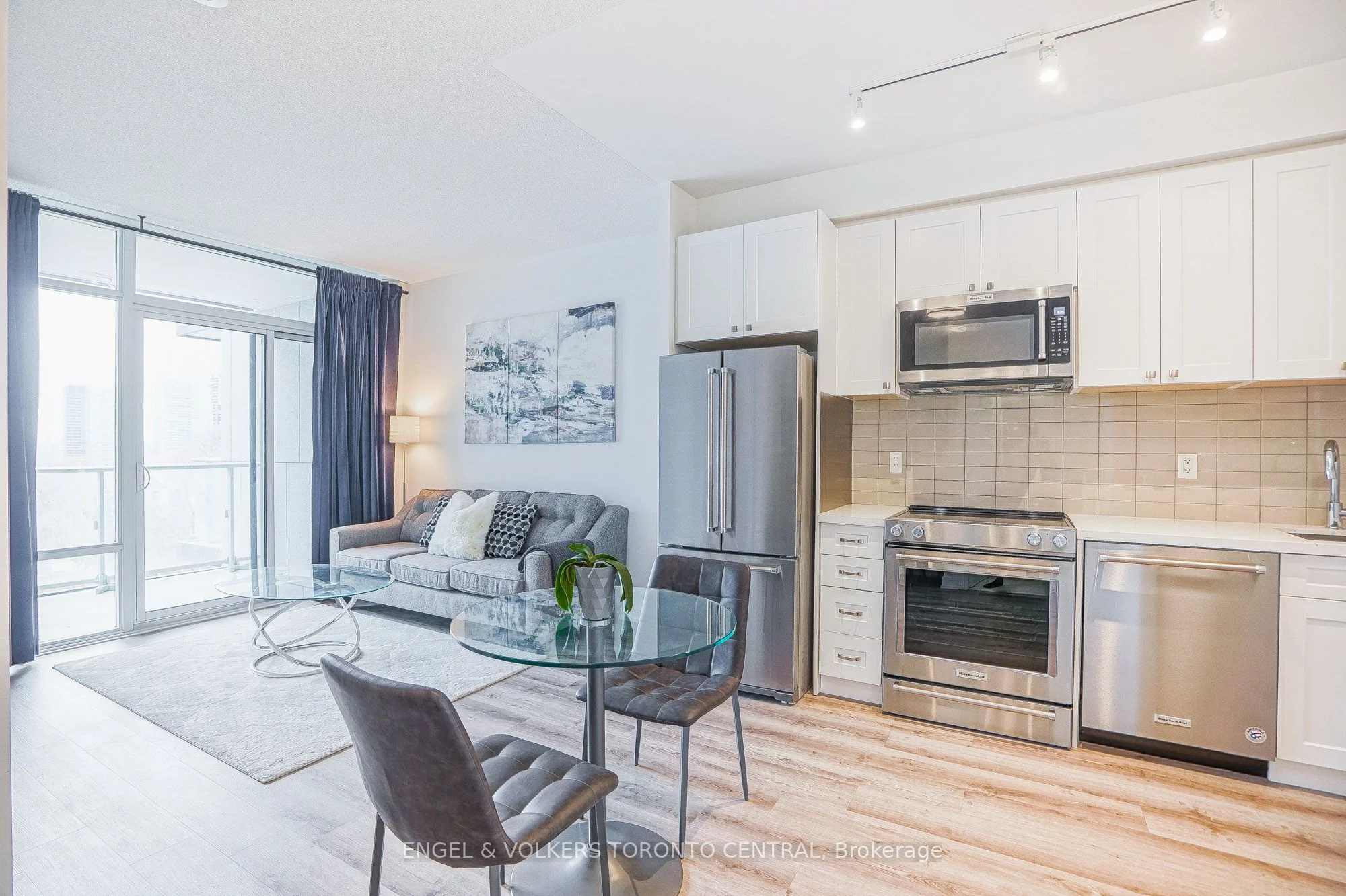 621 Sheppard Avenue E 638, Toronto C15, ON M2K 0G4