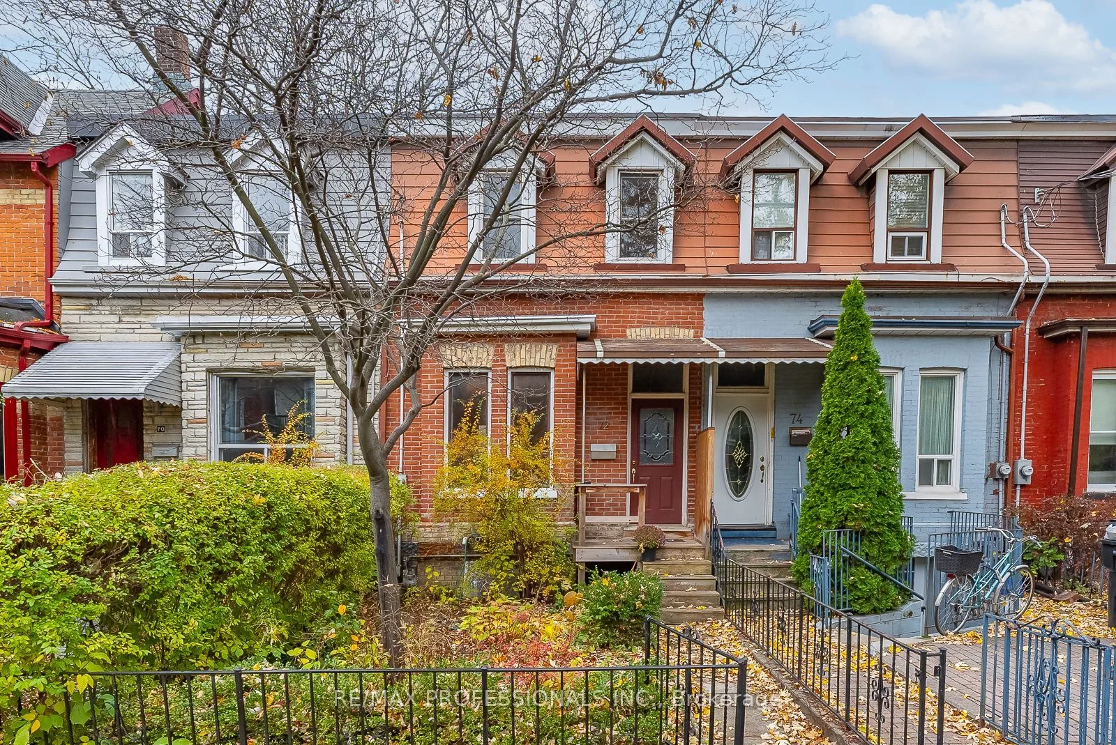 72 Massey Street, Toronto C01, ON M6J 2T4