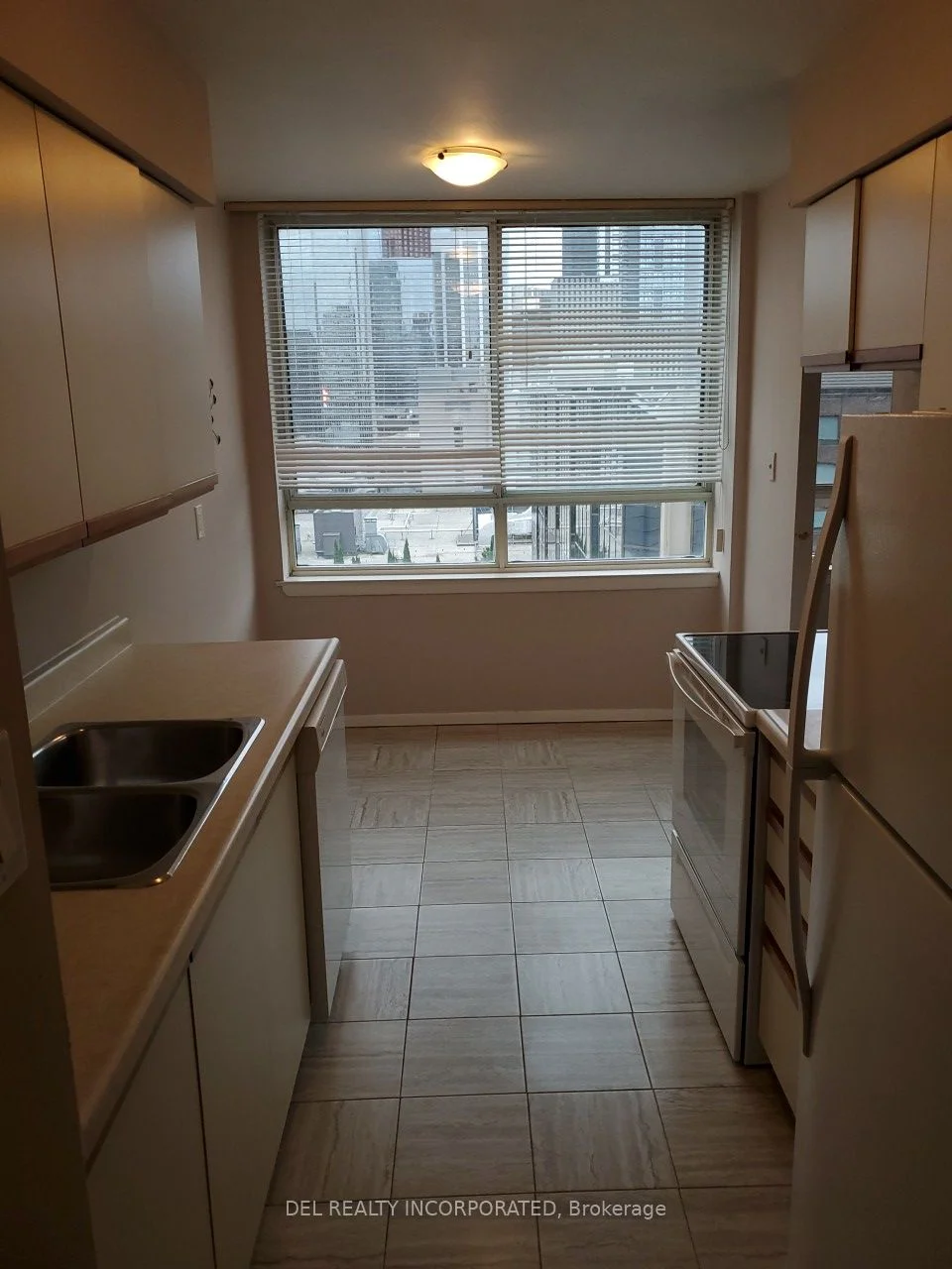 633 Bay Street 2008, Toronto C01, ON M5G 2G4