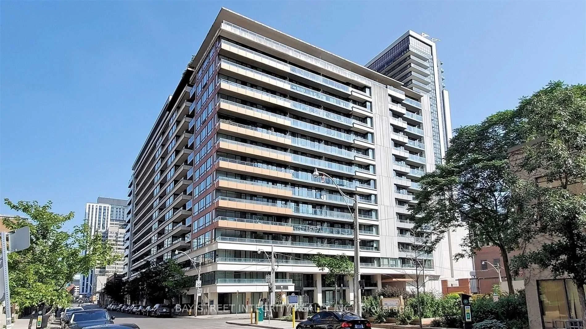 111 Elizabeth Street 1727, Toronto C01, ON M5G 1P7