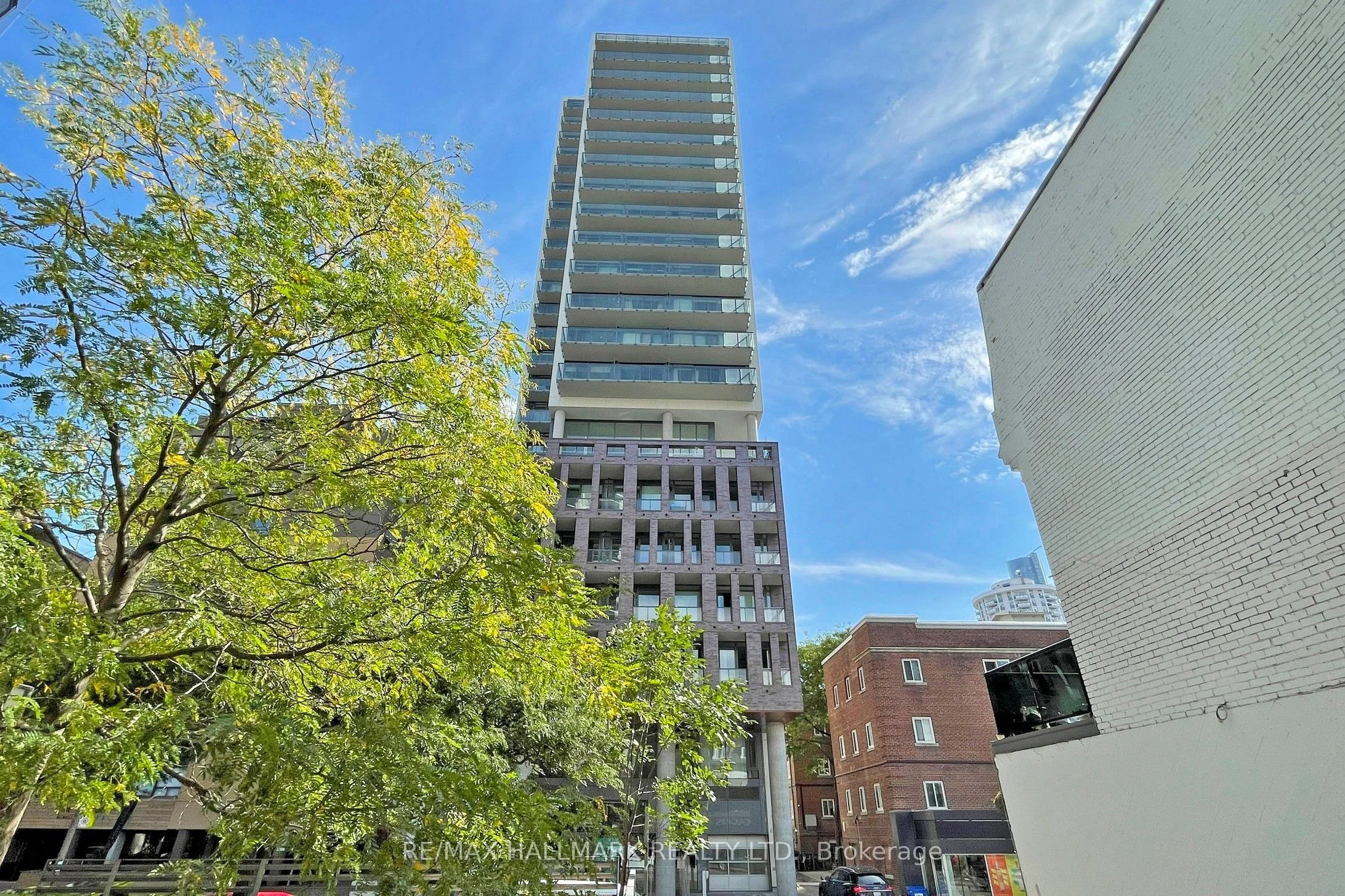 81 Wellesley Street E 1704, Toronto C08, ON M4Y 0C5