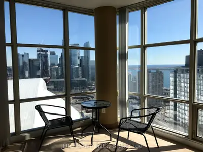 10 Navy Wharf Court 4207, Toronto C01, ON M5V 3V2
