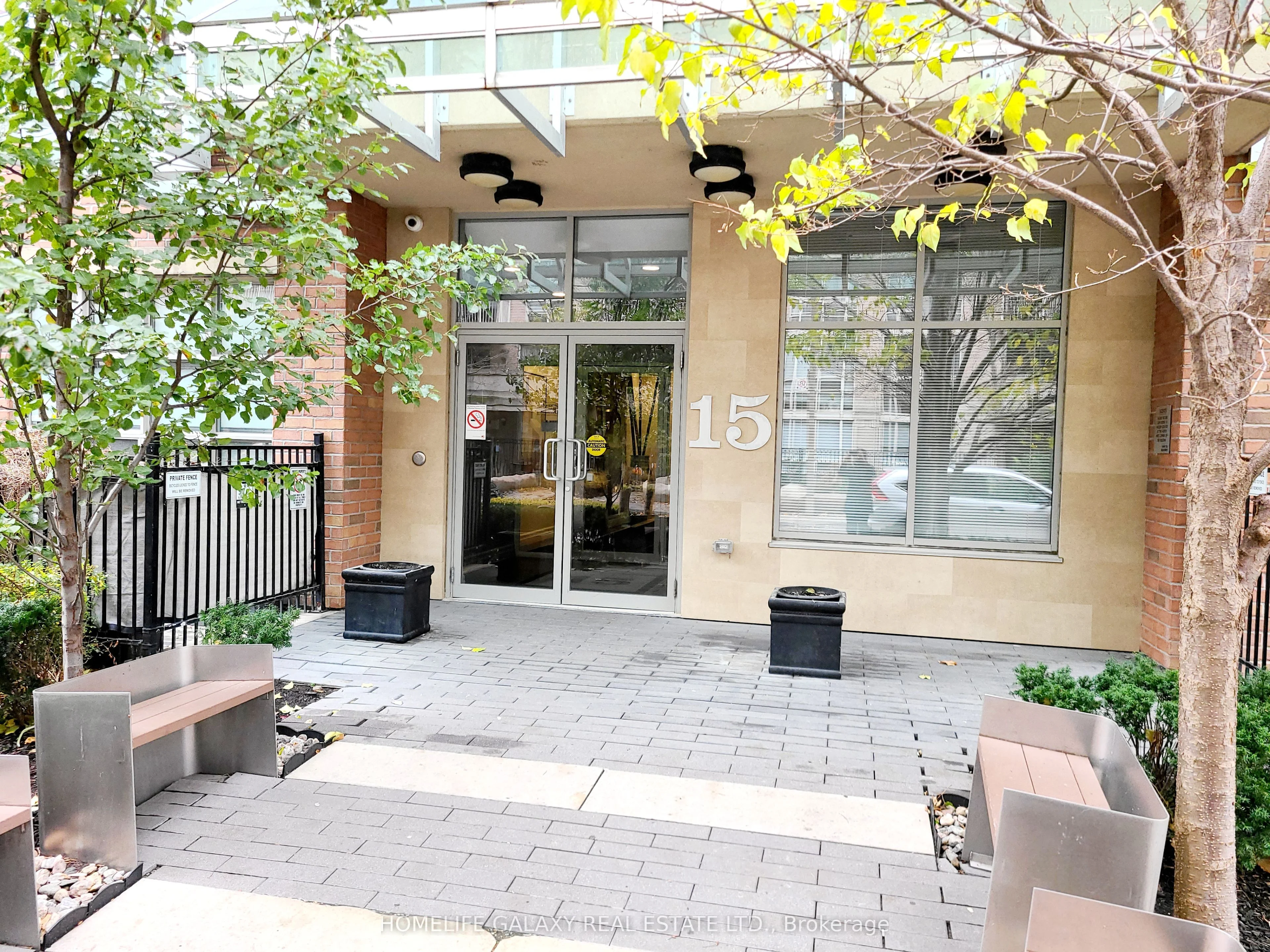 15 Stafford Street 416, Toronto C01, ON M5V 3X6