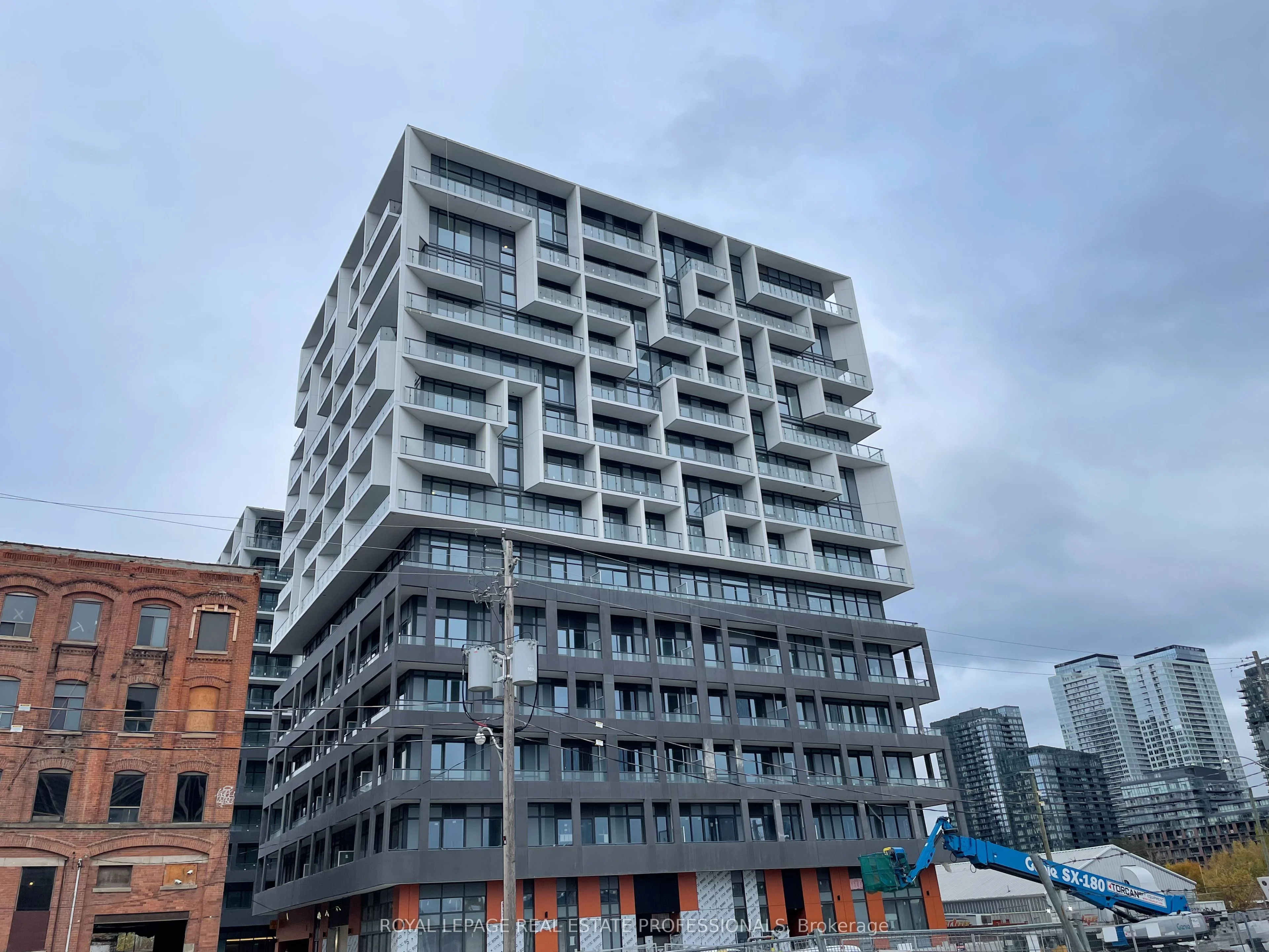 9 Tecumseth Street 1119, Toronto C01, ON M5V 3G4