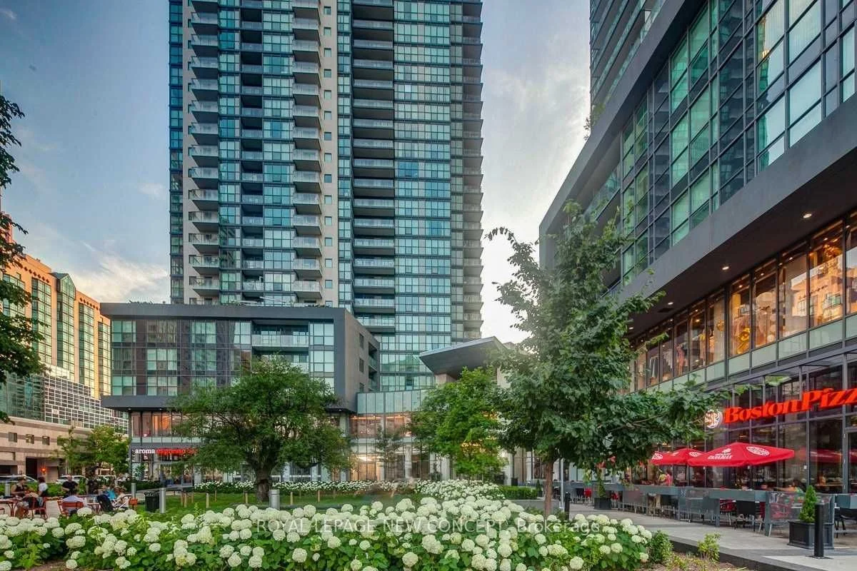 5162 Yonge Street 1612, Toronto C07, ON M4Y 0C6