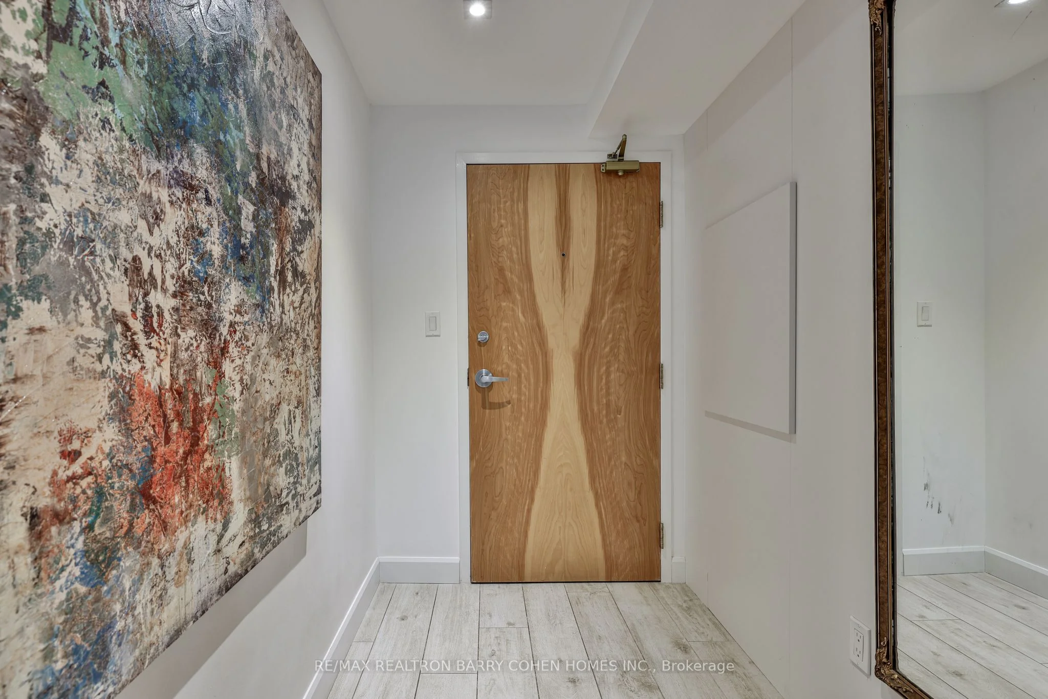 80 Cumberland Street 503, Toronto C02, ON M5R 3V1