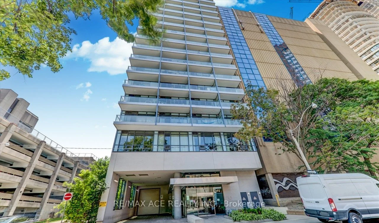 210 Simcoe Street 1208, Toronto C01, On M5t 0a9