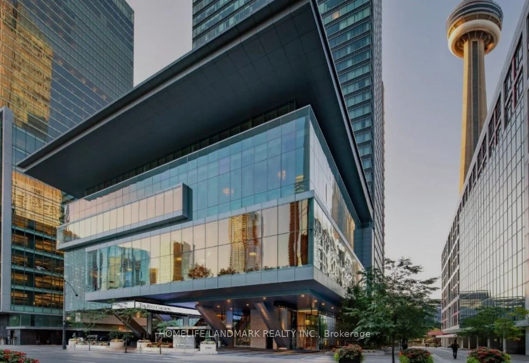 183 Wellington Street W 3804, Toronto C01, On M5v 0a1