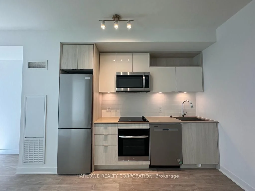 60 Princess Street 351 SE, Toronto C08, ON M5A 2C7