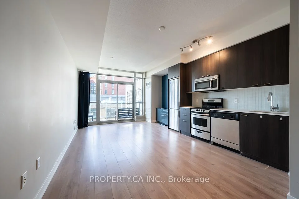 775 King Street W 709, Toronto C01, ON M5V 1N4