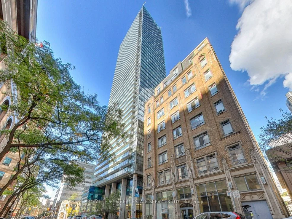 38 Grenville Street 1704, Toronto C01, ON M4Y 1A5