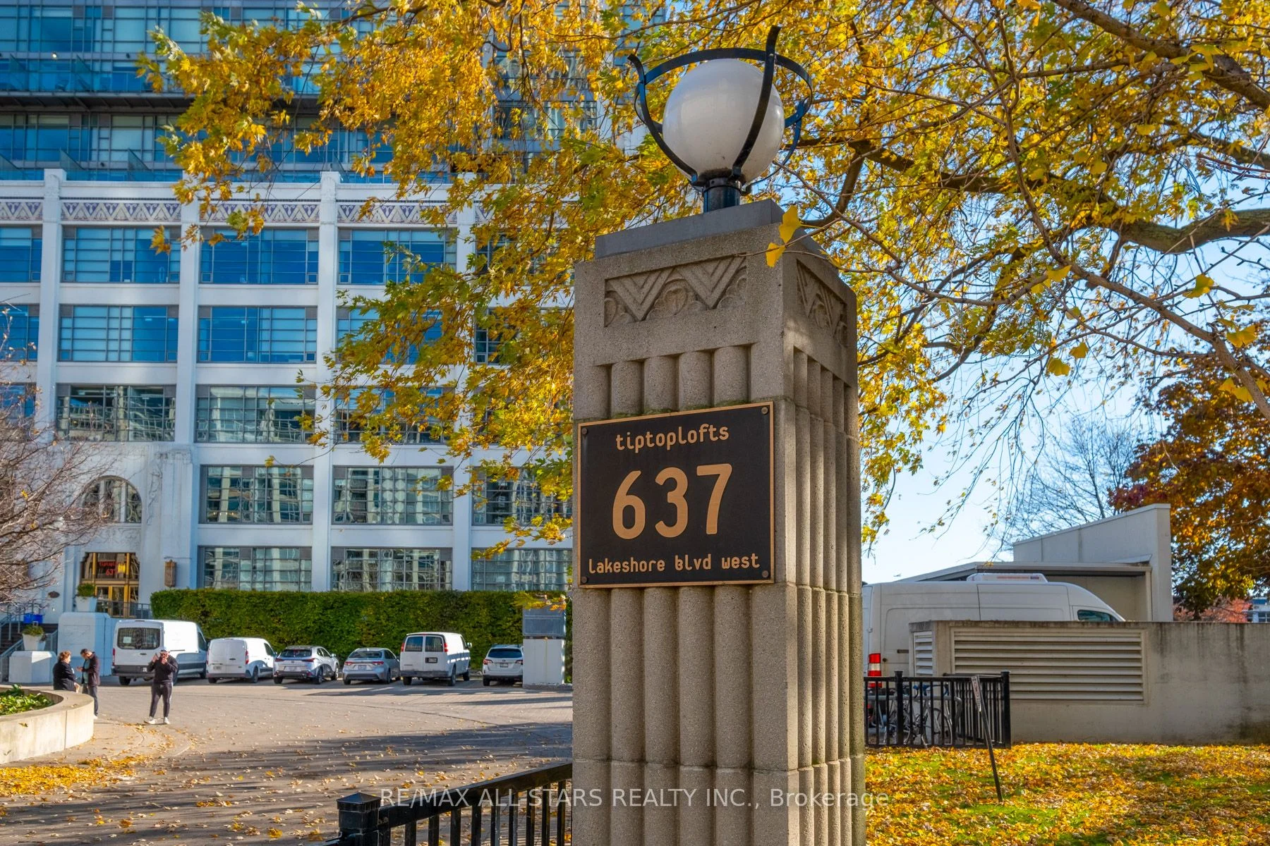 637 Lake Shore Boulevard 326, Toronto C01, On M5j 3j6