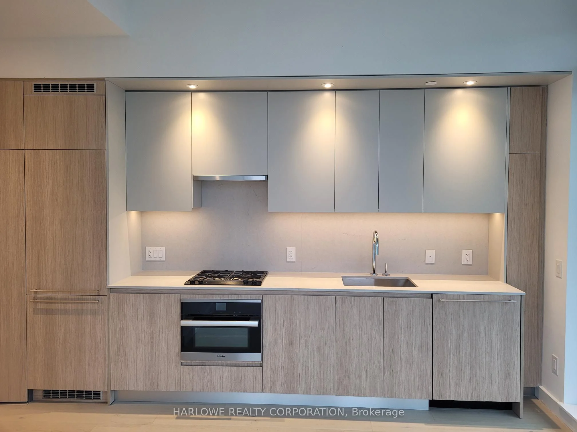 81 Wellesley Street E 2203, Toronto C08, ON M4Y 0C5