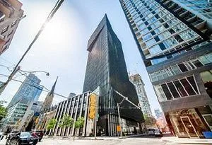 60 Shuter Street 601, Toronto C08, ON M5B 1A8
