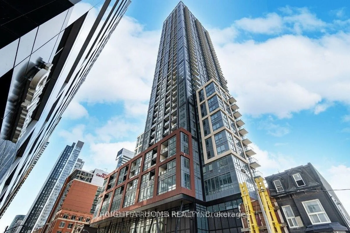 108 Peter Street 2112, Toronto C01, ON M5V 2G7