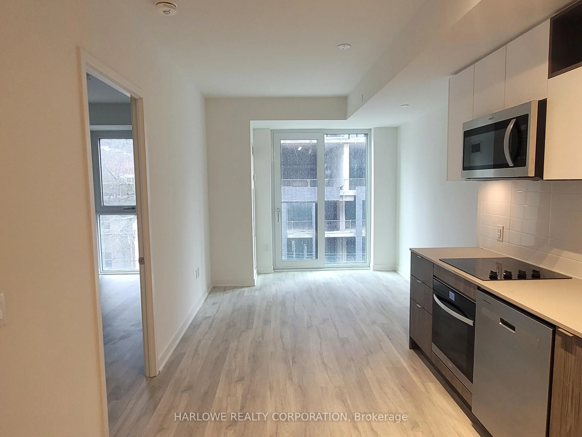 100 Dalhousie Street 315, Toronto C08, On M5b 1e1