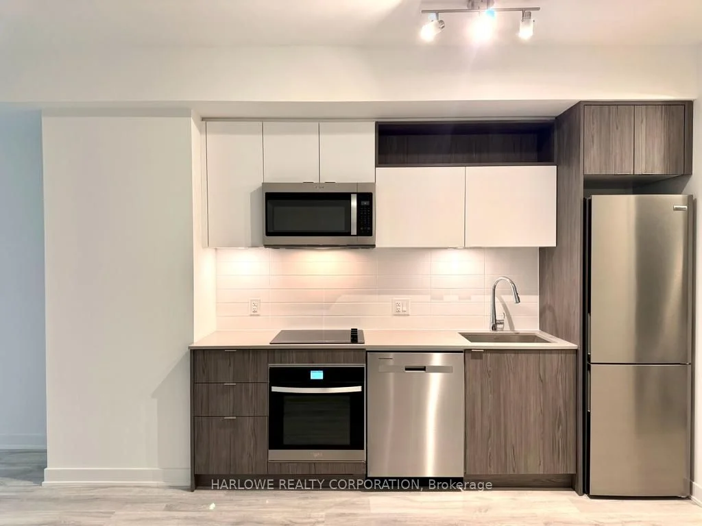 100 Dalhousie Street 409, Toronto C08, ON M5B 1E1