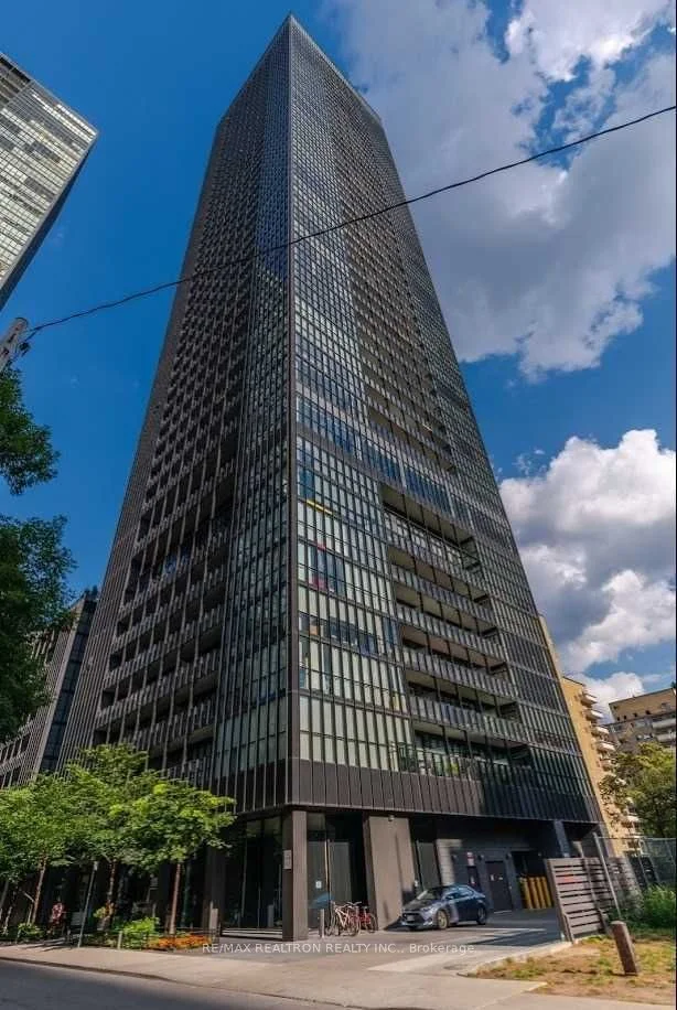 101 Charles Street E 4204, Toronto C08, ON M4Y 0A9