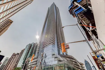 1 Bloor Street E 5106, Toronto C08, On M4w 1a9