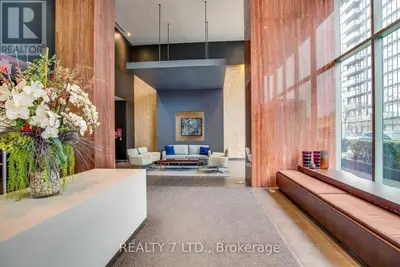 10 Capreol Court 1020, Toronto C01, ON M5V 4B3