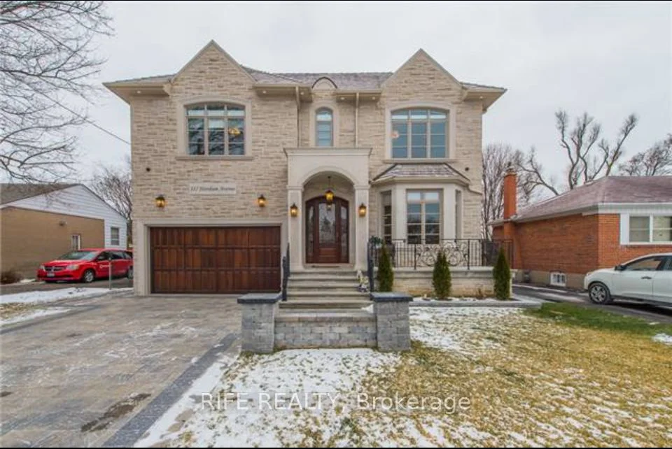 337 Horsham Avenue, Toronto C07, On M2r 1g9