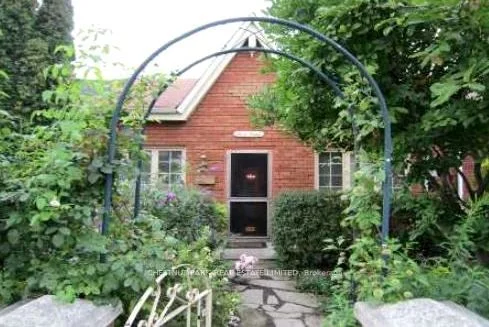 67 Robinson Street, Toronto C01, ON M6J 1L4