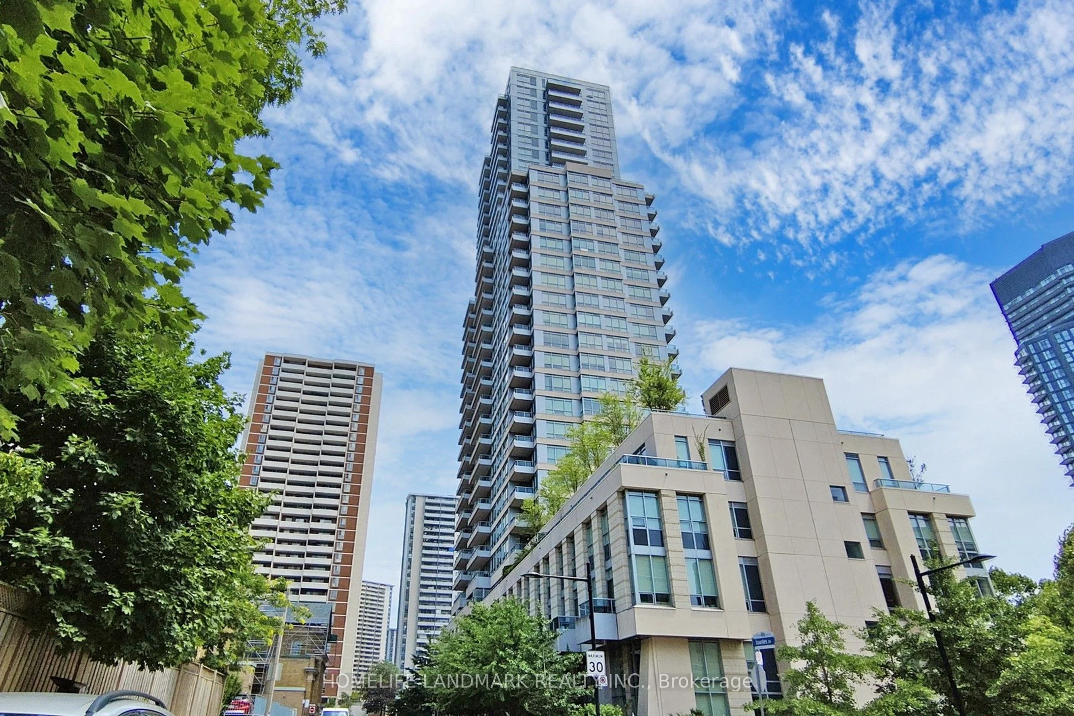 500 Sherbourne Street 904, Toronto C08, ON M4X 1L1