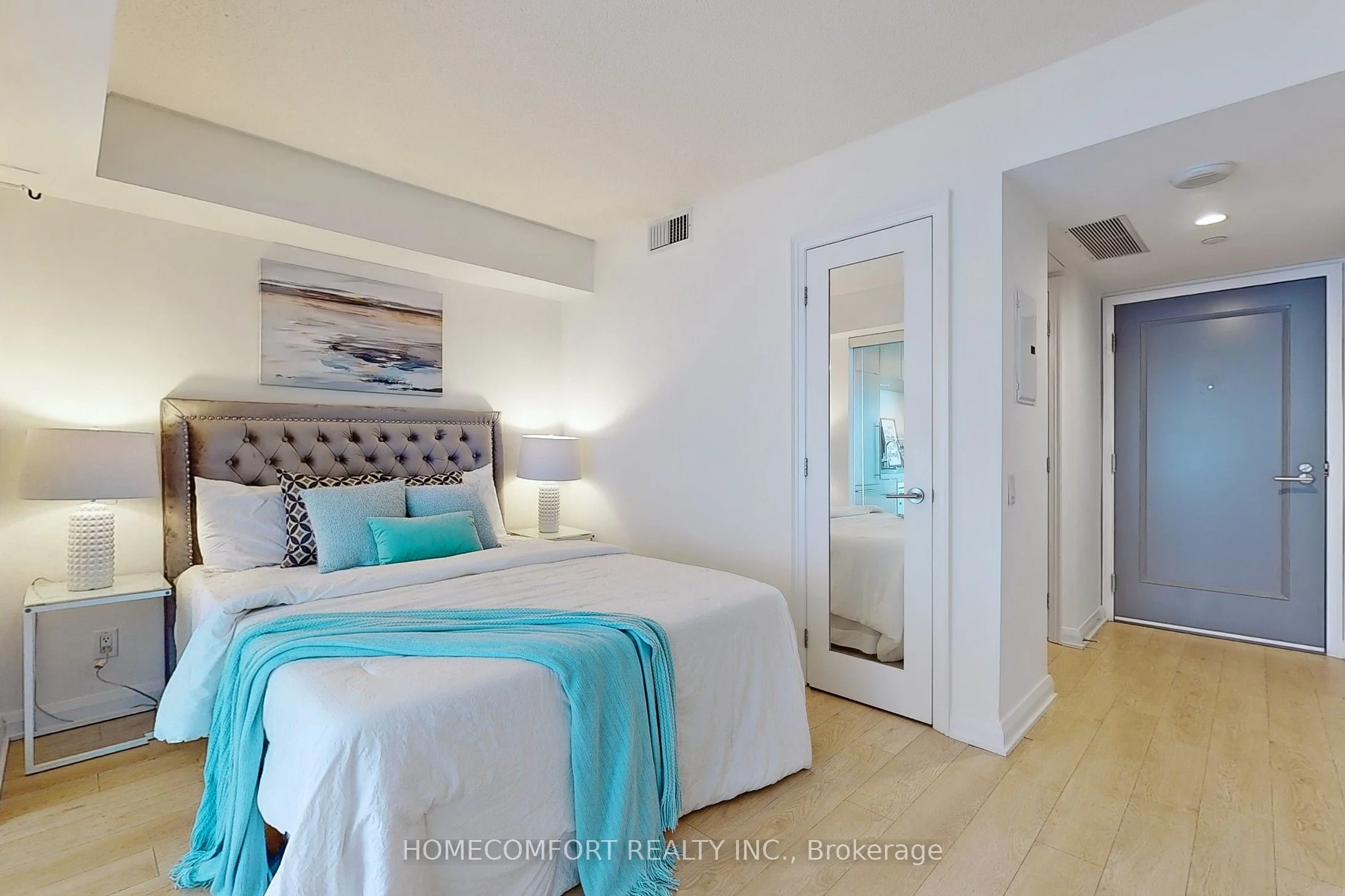 155 Yorkville Avenue 2011, Toronto C02, ON M5R 0B4