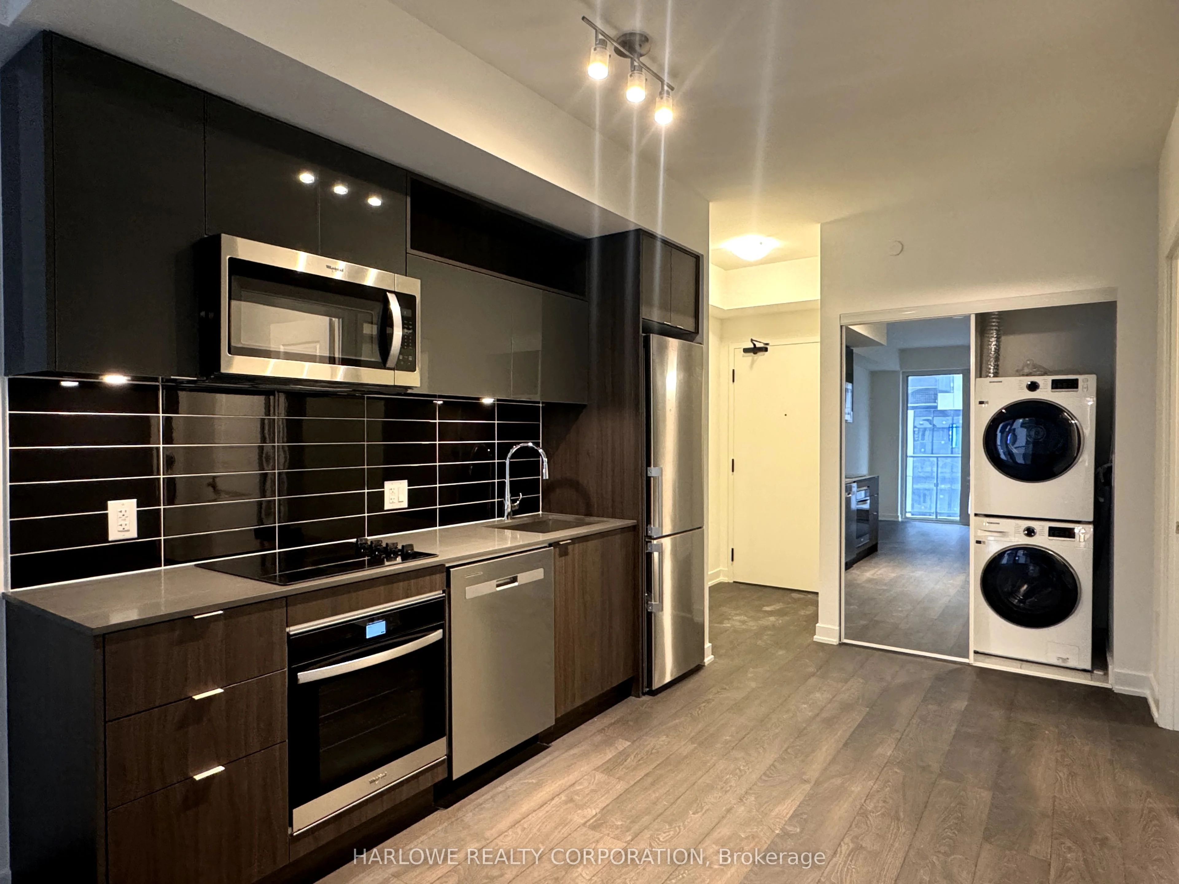 100 Dalhousie Street 912, Toronto C08, ON M5B 1E1