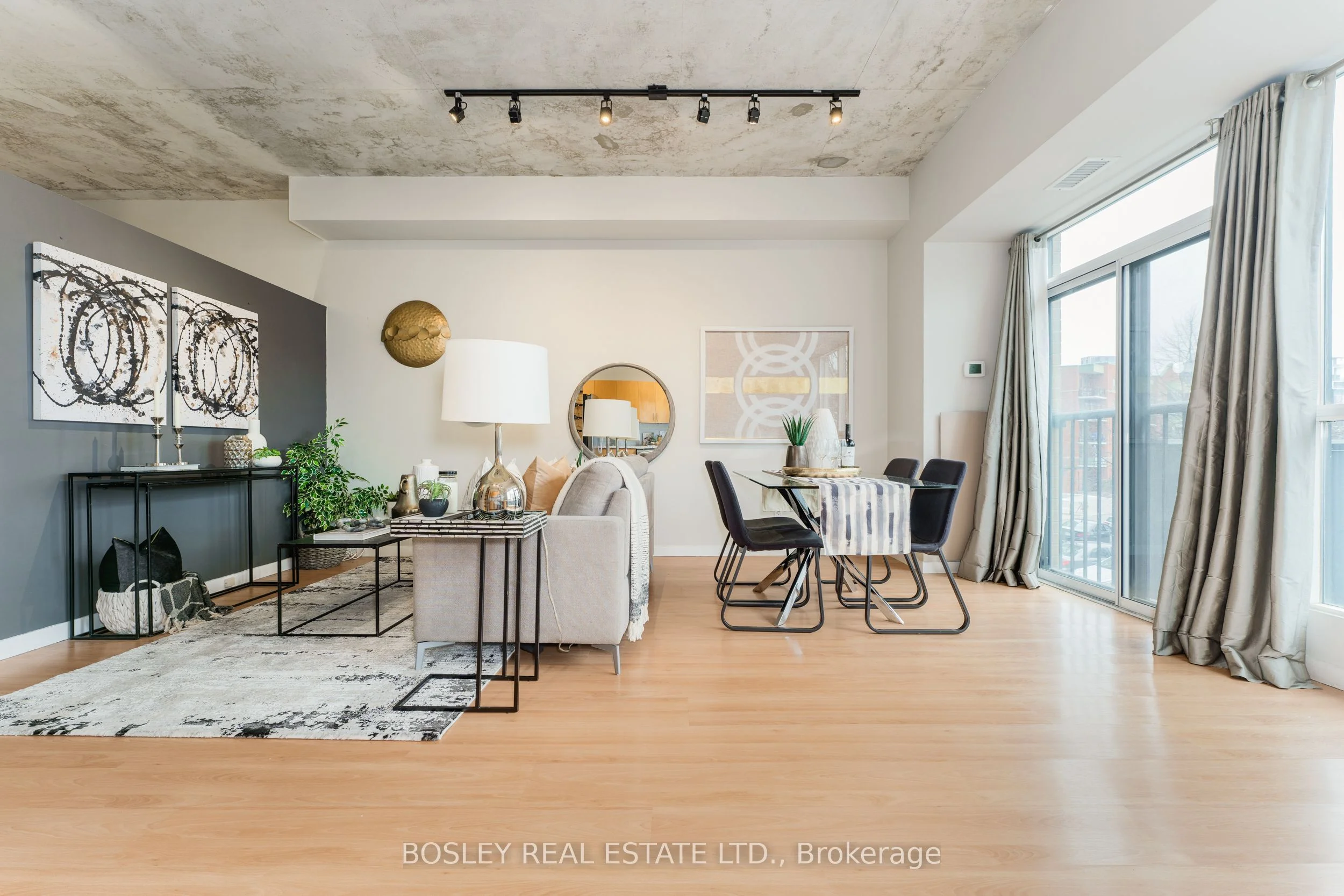 833 King Street W 209, Toronto C01, ON M5V 1N9
