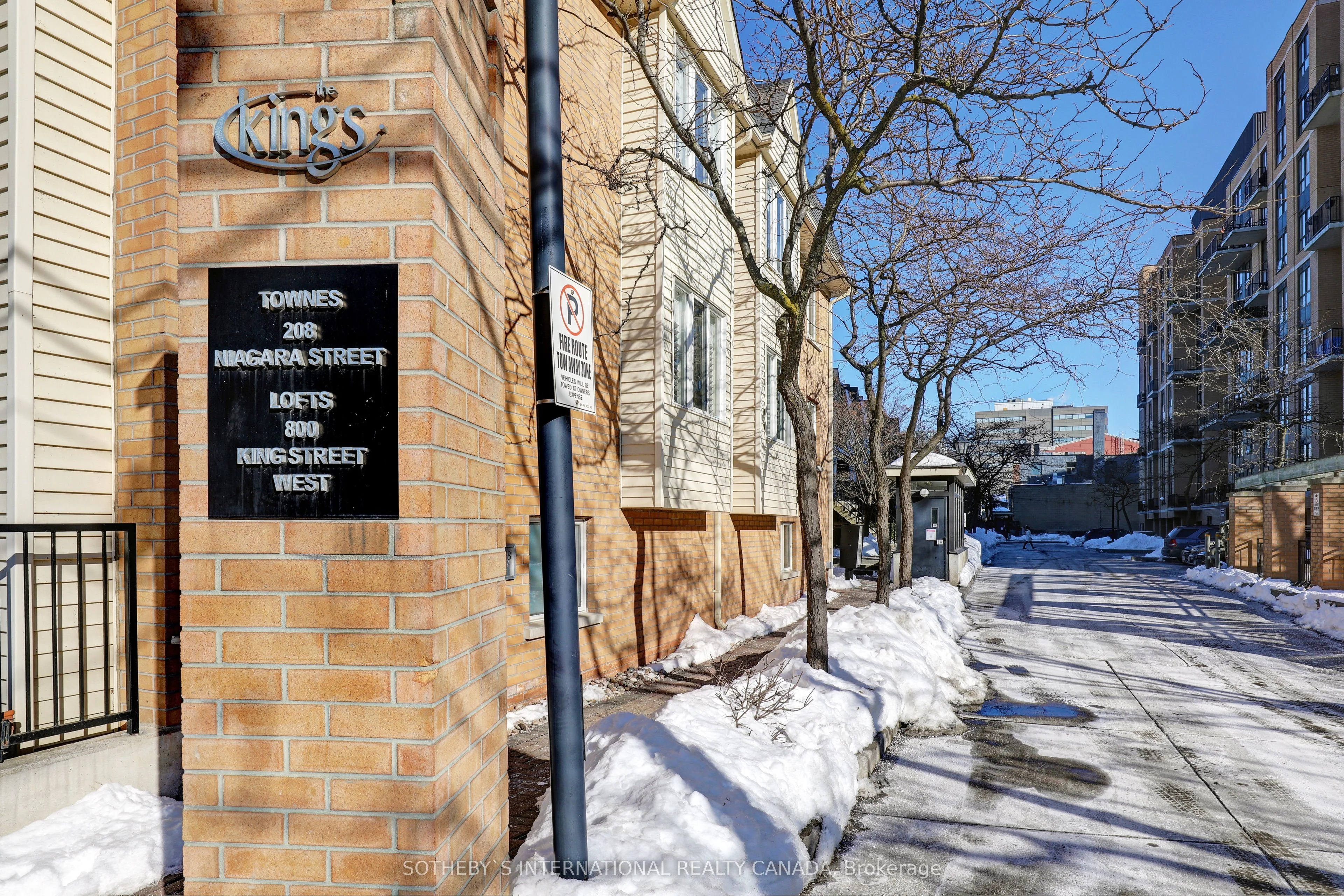 208 Niagara Street Th17, Toronto C01, ON M6J 3W5