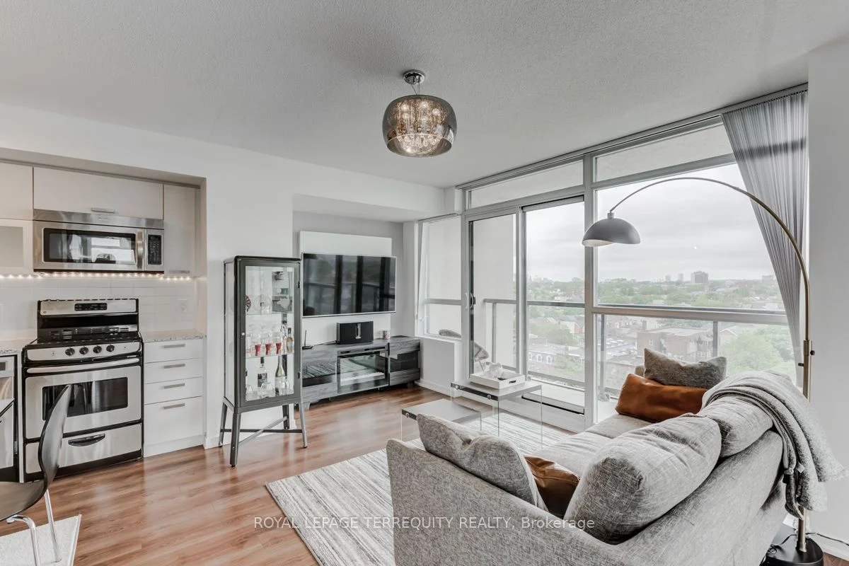 68 Abell Street 1030, Toronto C01, On M6j 0b1