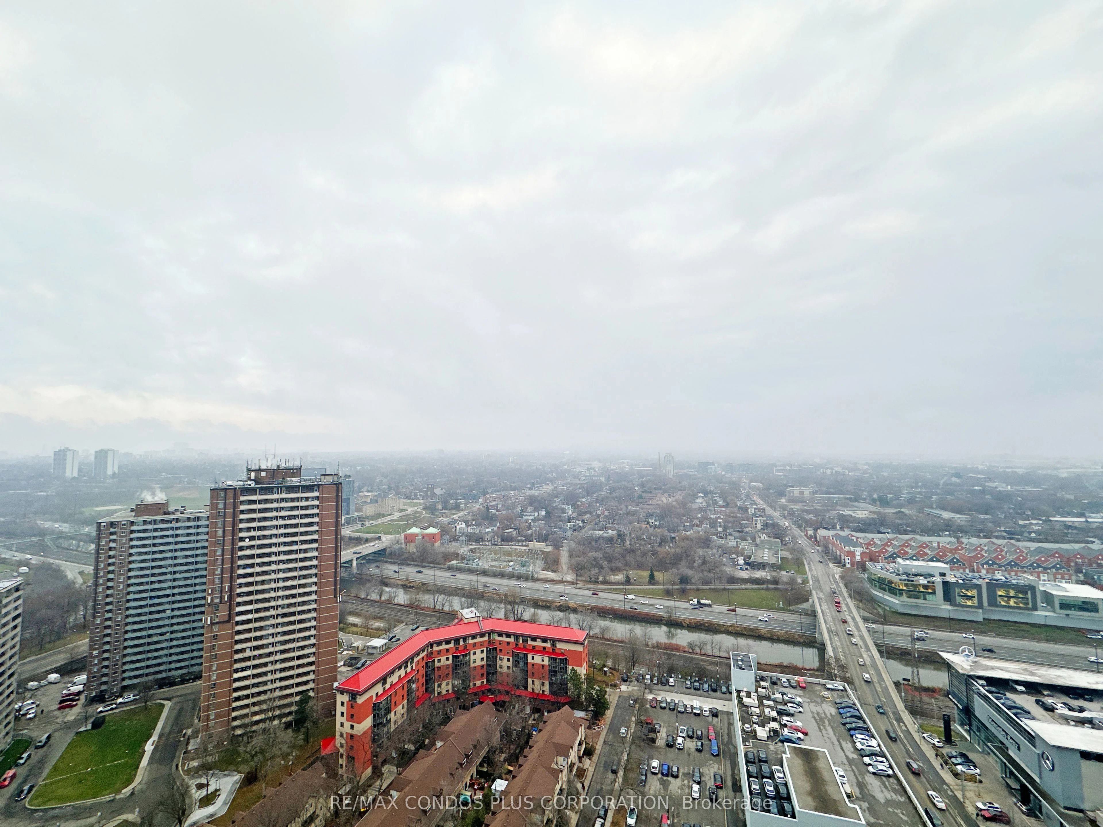 130 River Street 2711, Toronto C08, On M5a 0r8