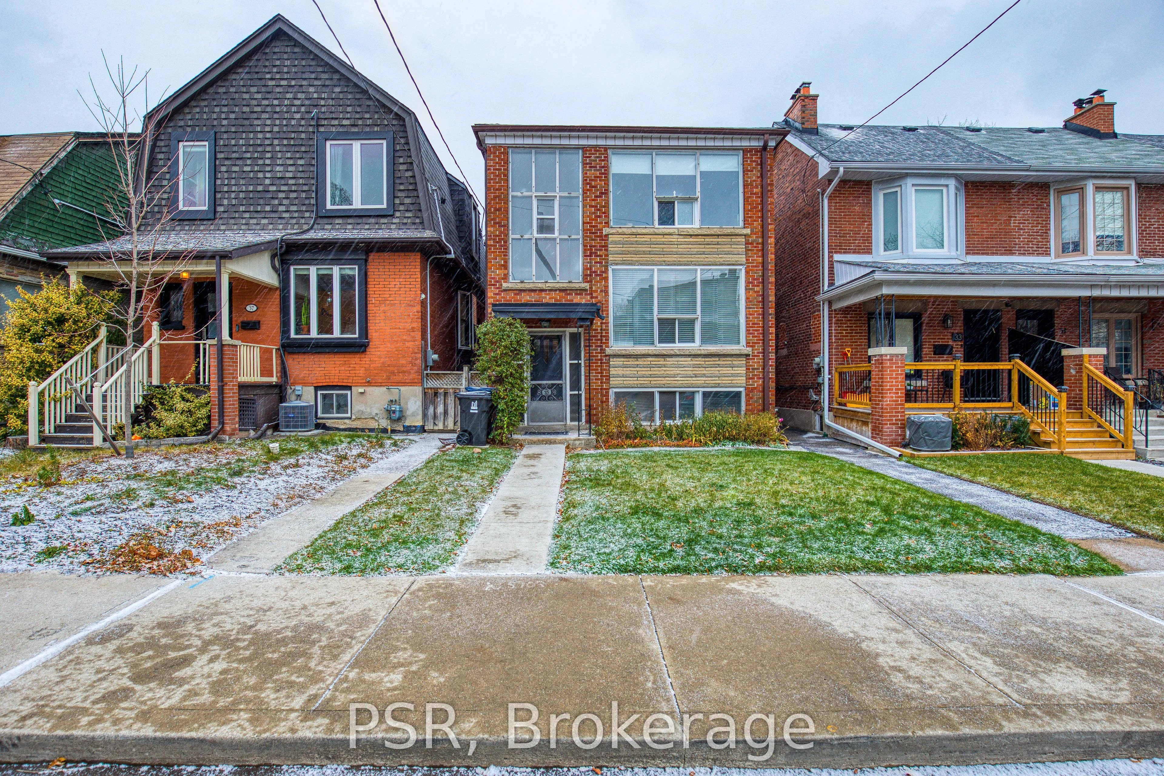 35 Kenwood Avenue Main, Toronto C03, ON M6C 2R8