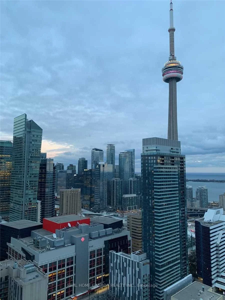38 Iannuzzi Street 2208, Toronto C01, ON M5V 0S2
