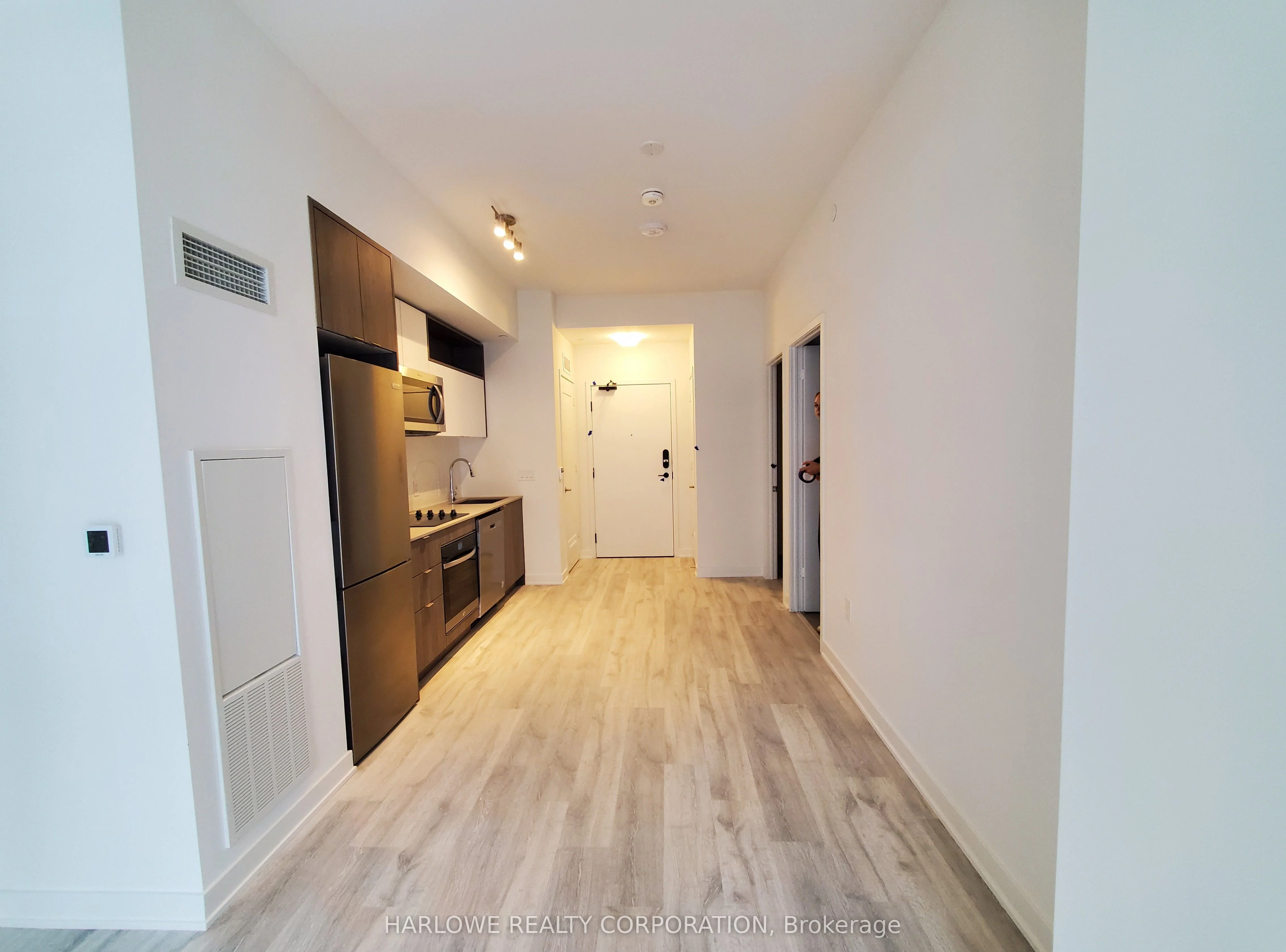 121 Lower Sherbourne Street 1548 Sw, Toronto C08, On M5a 0w8