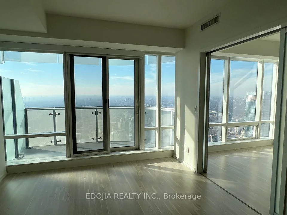 1 Bloor Street E 6408, Toronto C08, ON M4W 0A8