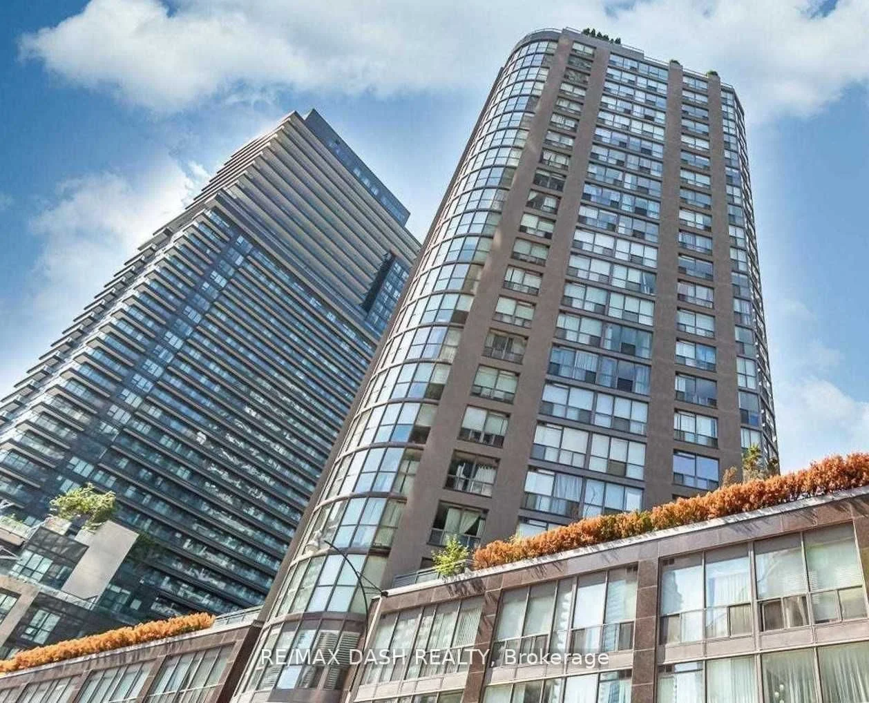 24 Wellesley Street W 1813, Toronto C01, ON M4Y 2X6