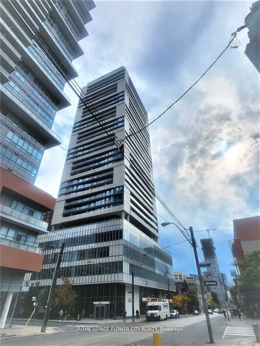 89 Mcgill Street 1404, Toronto C08, On M5b 0b1