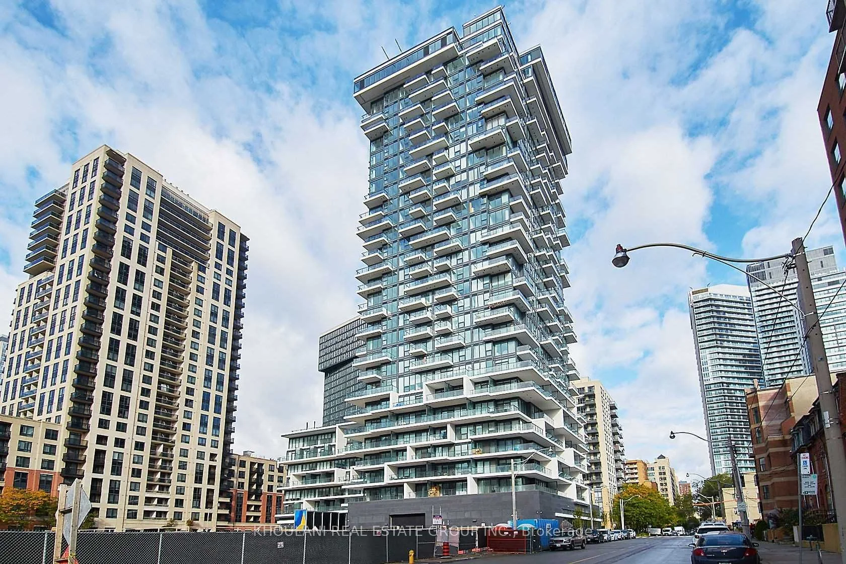 77 Shuter Street Ph13, Toronto C08, ON M5B 0B8