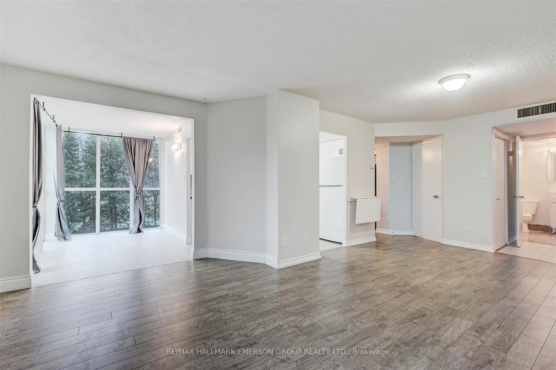 5795 Yonge Street 310, Toronto C14, ON M2M 4J3