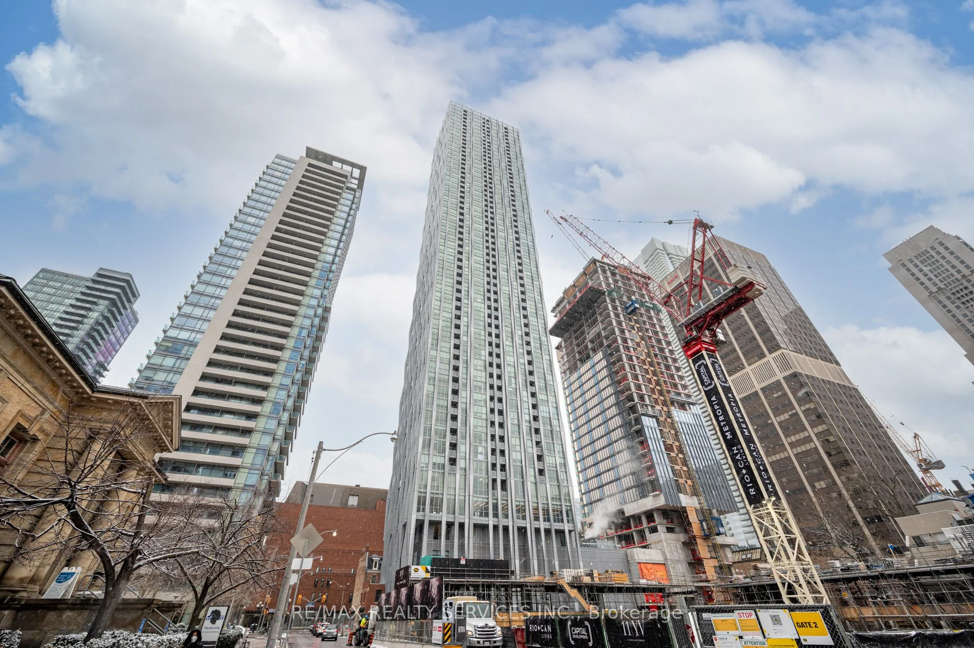 1 Yorkville Avenue ##5403, Toronto C02, ON M4W 1L1