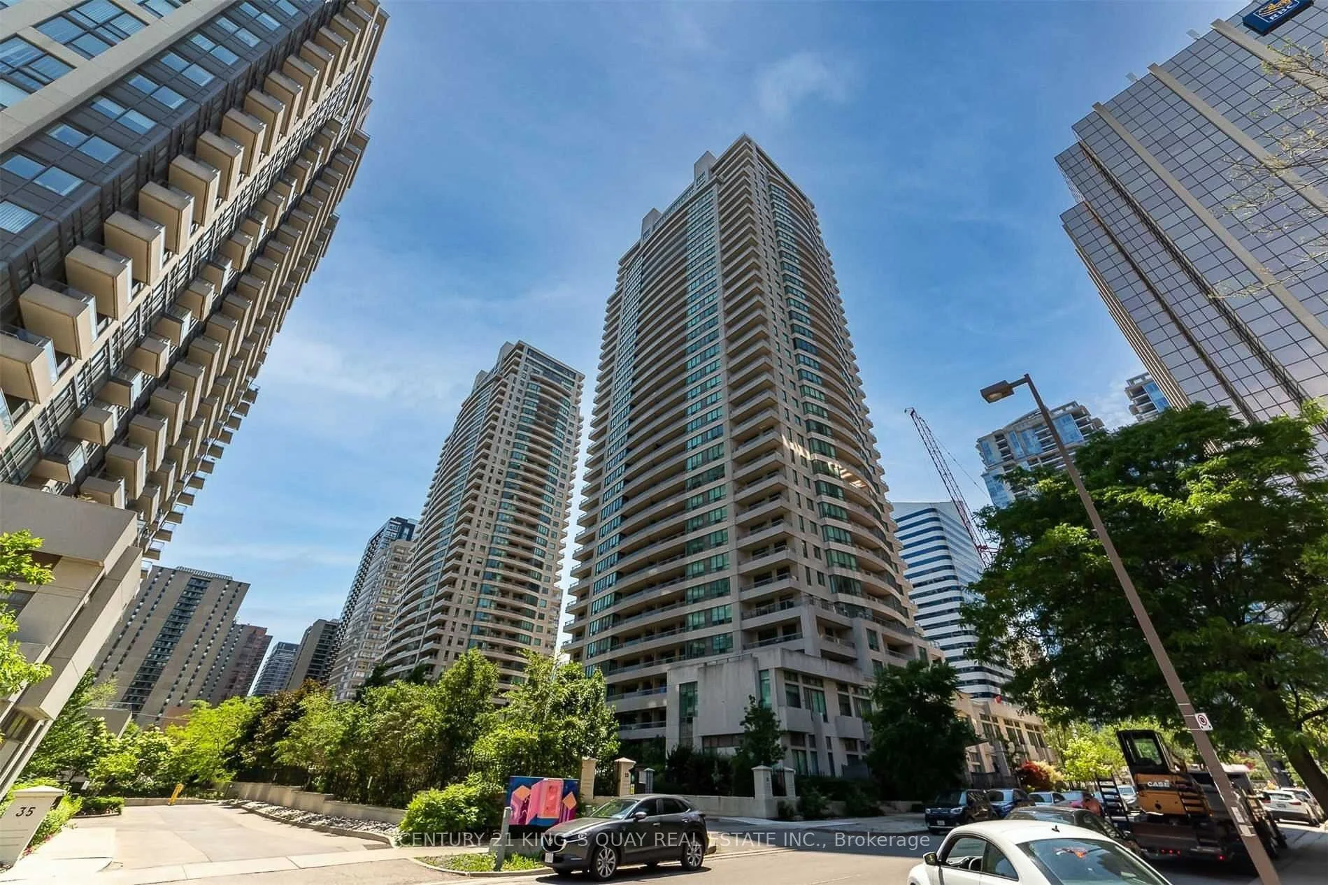 23 Hollywood Avenue 2711, Toronto C14, ON M2N 7L8