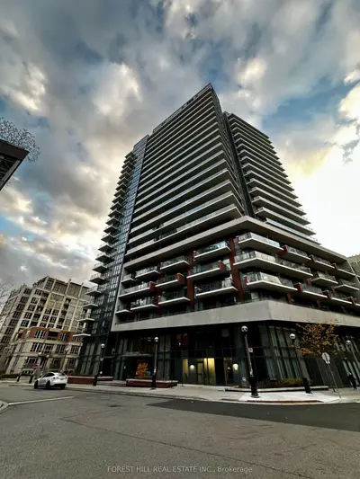 38 Iannuzzi Street 2302, Toronto C01, On M5v 0s2
